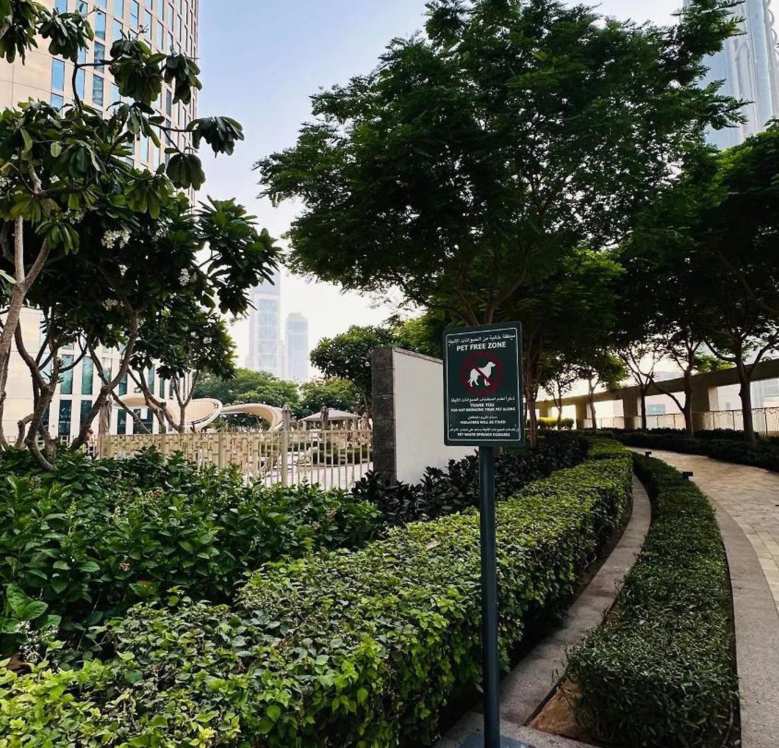 Dubai Mall Direct Access Apartment - Burj Vista